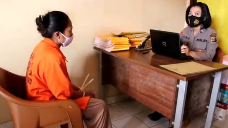 ibu_rumah_tangga_bandar_judi